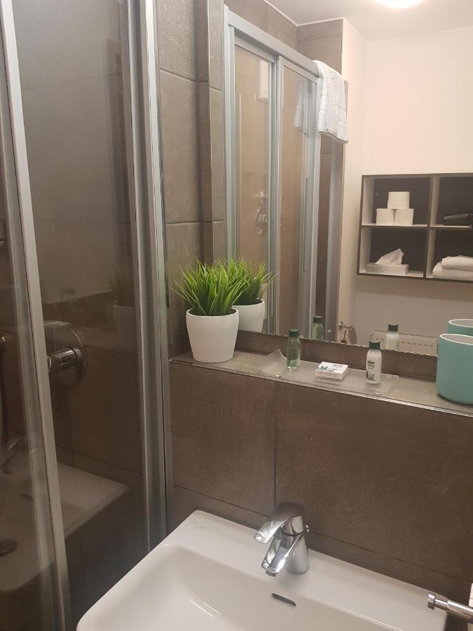 Spreepolis Boardinghaus Aparthotel Berlin Bagian luar foto