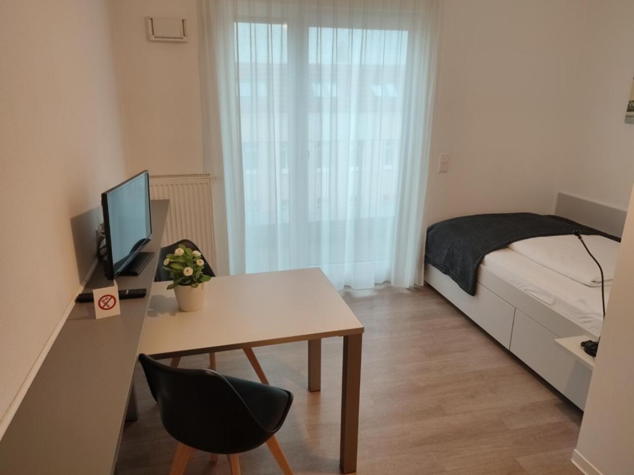 Spreepolis Boardinghaus Aparthotel Berlin Bagian luar foto